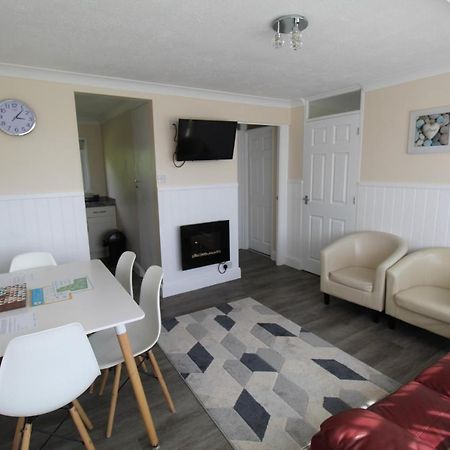 Relaxing Chalet On Popular California Sands Short Stroll To Beach, Nr Norfolk Broads & Great Yarmouth Scratby المظهر الخارجي الصورة