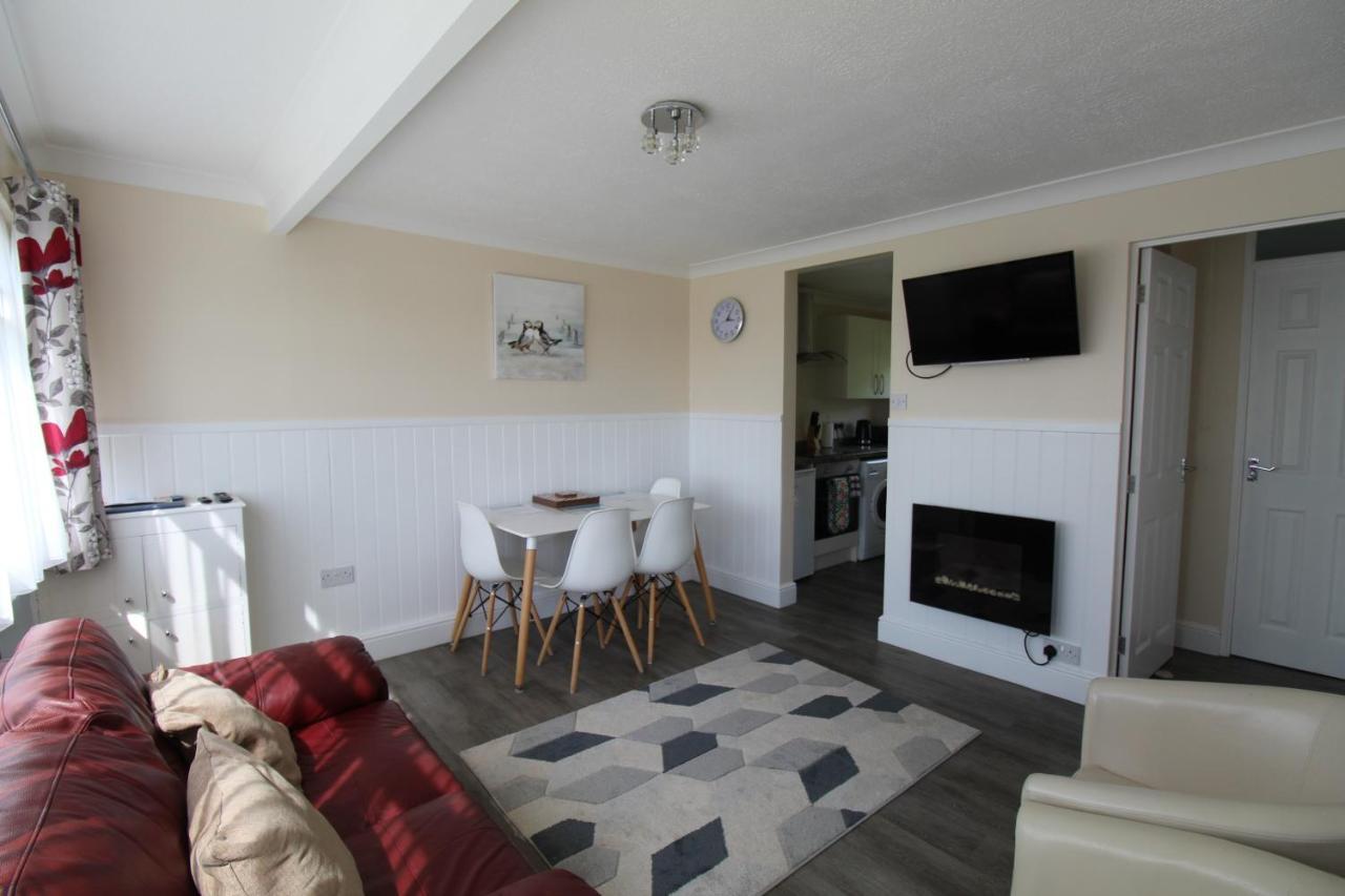 Relaxing Chalet On Popular California Sands Short Stroll To Beach, Nr Norfolk Broads & Great Yarmouth Scratby المظهر الخارجي الصورة